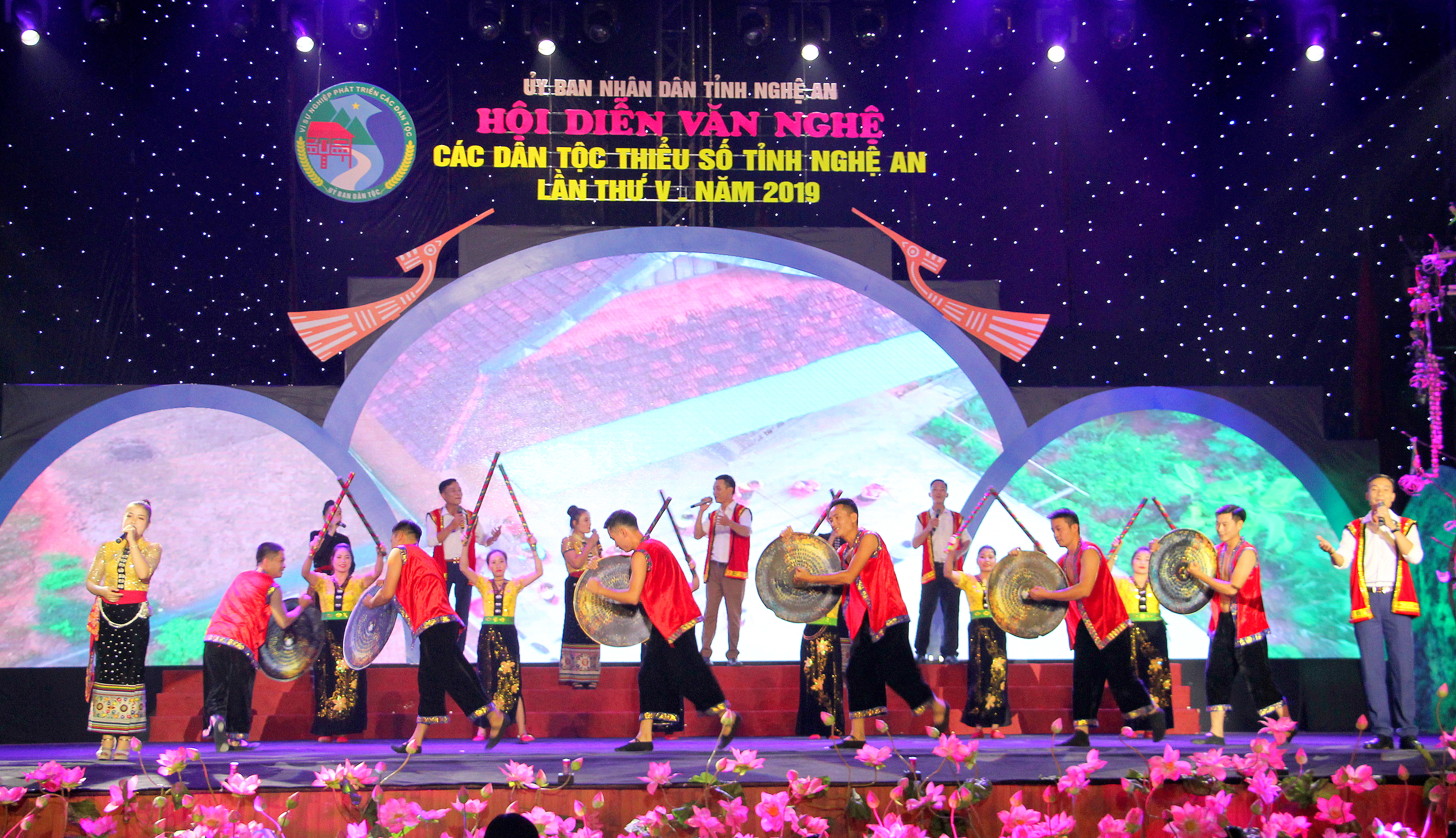 Tổng kết Hội diễn Văn nghệ các dân tộc thiểu số Nghệ An lần thứ V